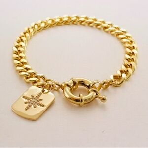 Gold chunky bracelet star charm 7” long